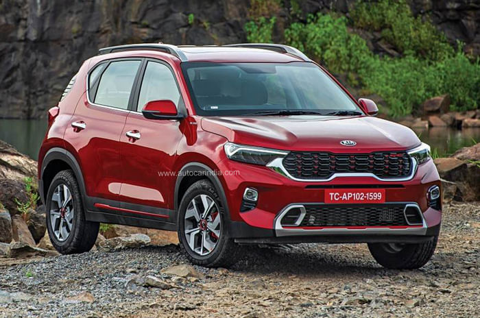 Kia Sonet DCT GTX+ or MG Astor CVT Super: which is a better urban SUV? Kia Sonet front quarter